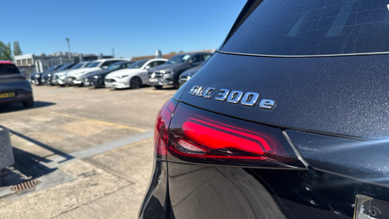 Mercedes-Benz GLC 300e 4Matic AMG Line 5dr 9G-Tronic Estate